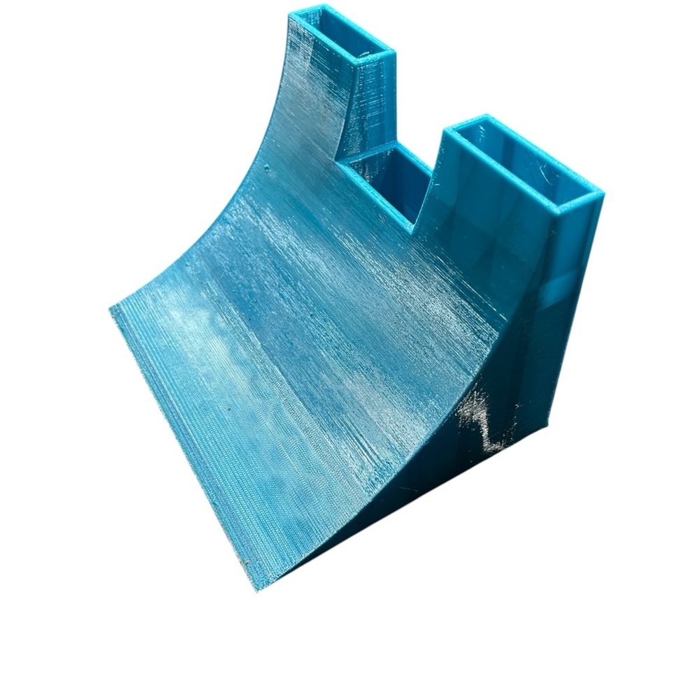 Fingerboard Quarter Pipe Pencil Holder